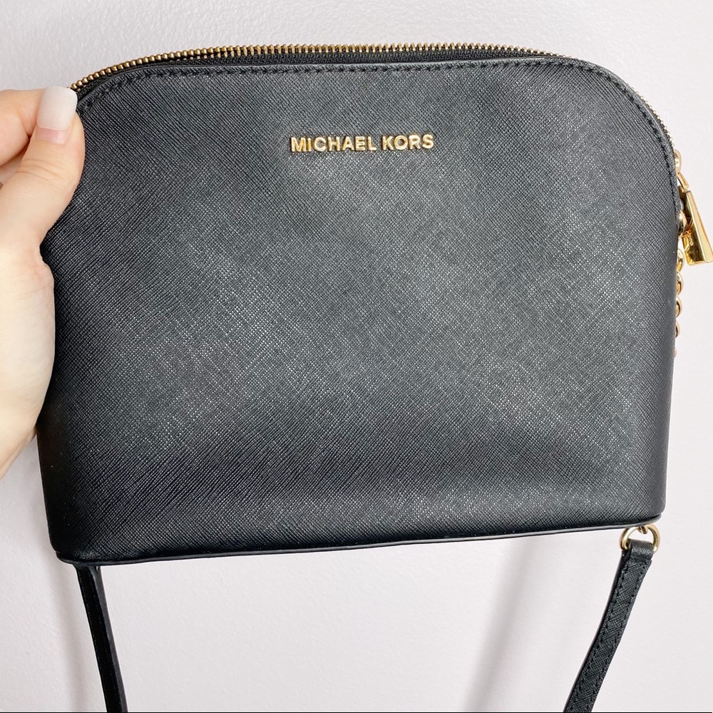 MICHAEL KORS Leather Crossbody Sling Bag Black
